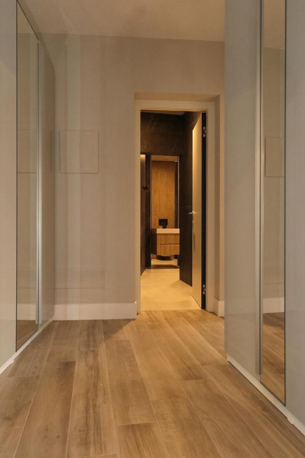 Charming & Luxurious Gem Apartment ออลเบีย ภายนอก รูปภาพ
